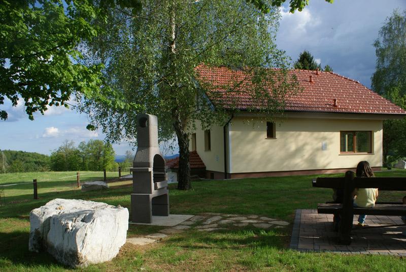 Oddaja apartmajev Ana Čož s.p.